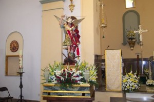 Der Hl. Michael in der Kirche