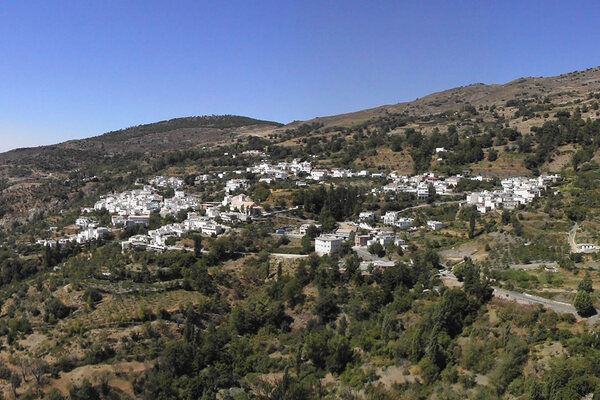 Mecina Bombarón am Hang der Sierra