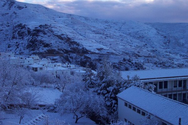 Mecina Bombarón im Schnee